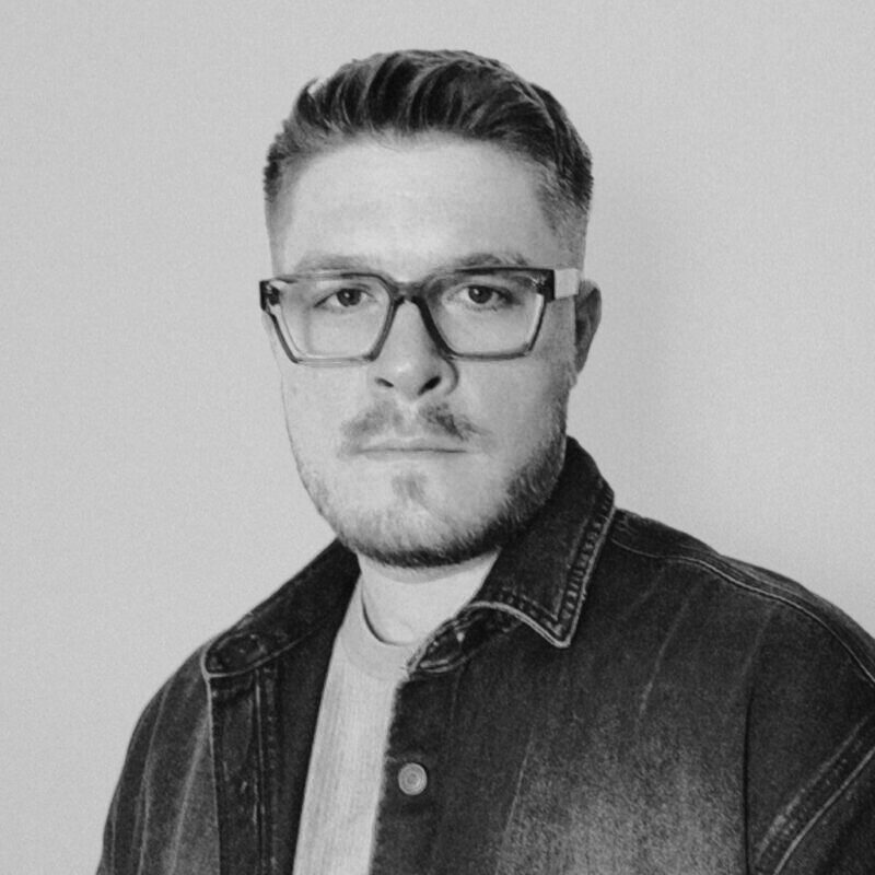 Photo of Niklas Sonnenschein, looking at the camera, stern expression